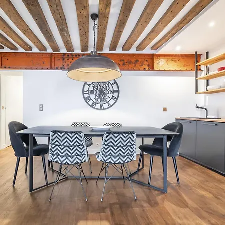 Apartment Ghost Paris