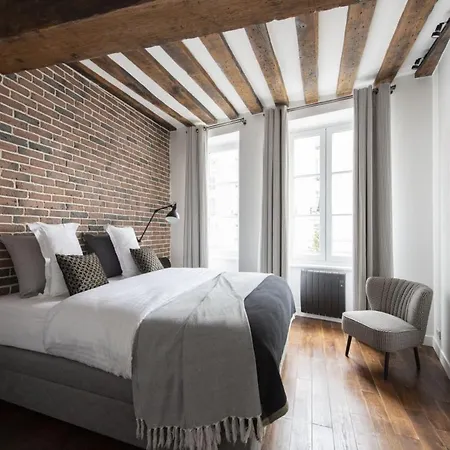 Ghost 아파트 파리